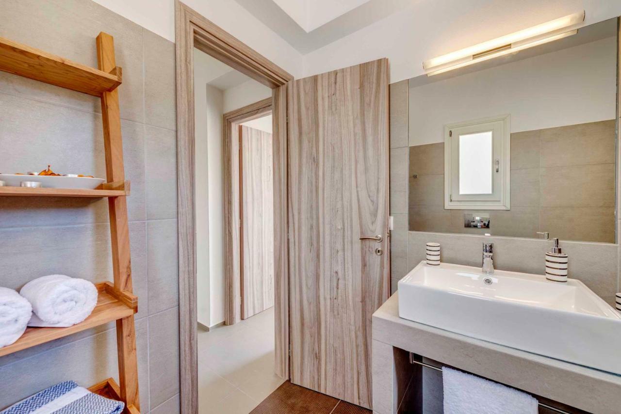 Villa Alba In Syros With Private Jacuzzi Azolimnos Zewnętrze zdjęcie