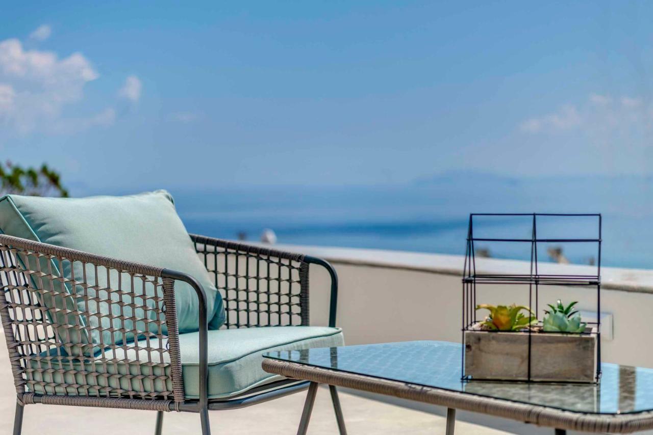 Villa Alba In Syros With Private Jacuzzi Azolimnos Zewnętrze zdjęcie